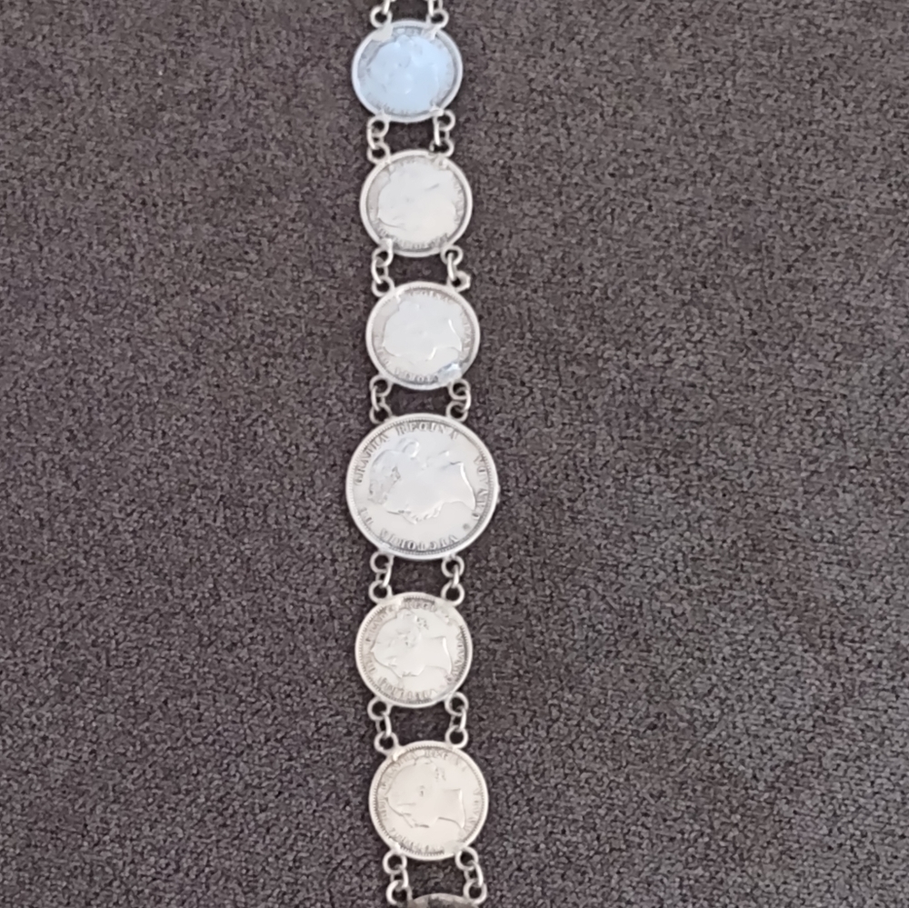 VINTAGE silver coin bracelet - Picture 5 of 11